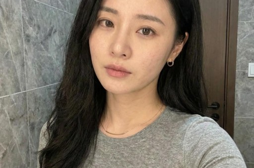 曝知名网红塌房！表面立爱国人设疯狂捞金背地砸6百万移民法国