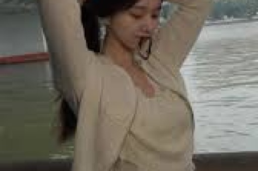 斗鱼女主播忘关摄像头私密画面流出！虚假人设彻底翻车