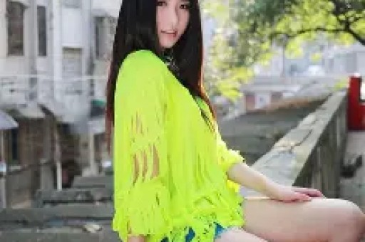 陈翔为女友庆生否认与毛晓彤交往时出轨网友：希望杨玏来保护毛晓彤